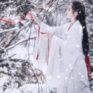 粉嫩虎白女-丝不挂
